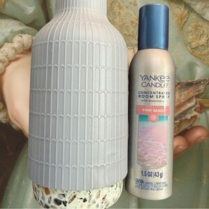 *GIFTED*Yankee Candle Fragrance Diffuser and Concentrated Room Spray